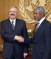 Annan holds 'frank, useful' talks with Iraqi foreign minister